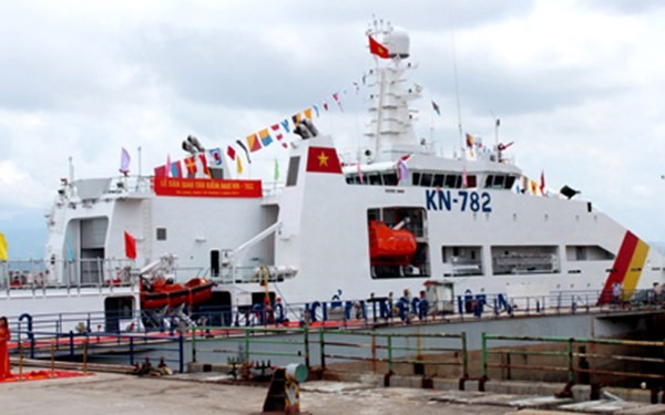 The ship is handed over to the fisheries inspection force on 30/7. Photo: Q.N.P 