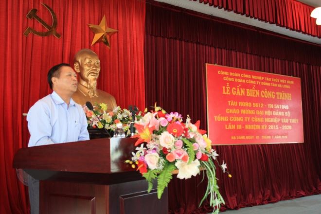 Đồng chí Lê Văn Long Phó trưởng Ban Tuyên giáo Đảng ủy Khối Doanh nghiệp Trung ương phát biểu tại buổi lễ