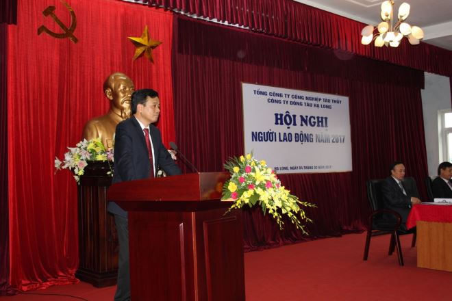 Đồng chí Nguyễn Tuấn Anh – Bí thư Đảng ủy, Tổng Giám đốc Công ty phát biểu và giải đáp kiến nghị của người lao động