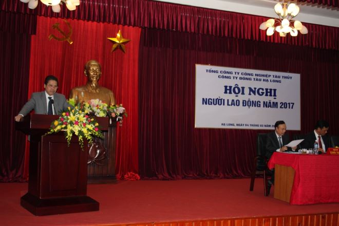 Đồng chí Ngô Tùng Lâm - Phó Tổng Giám đốc Tổng Công ty Công nghiệp tàu thủy  phát biểu chỉ đạo hội nghị